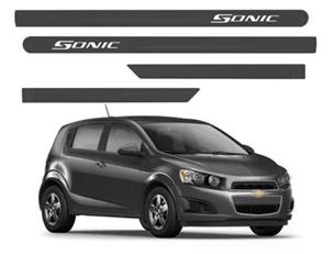 FRISO LATERAL PORTA CHEVROLET SONIC CINZA