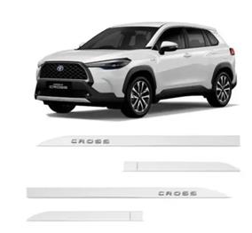 FRISO LATERAL TOYOTA COROLLA CROSS 2021 A 2022 LETRAS CROMADAS